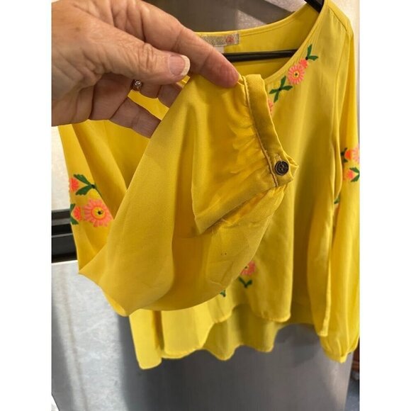 GIANNI BINI Floral Embroidered Blouse WOMEN'S SZ M YELLOW and PINK lightweight - Picture 7 of 14